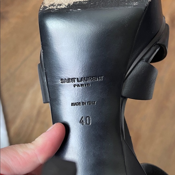 Yves Saint Laurent Tribute Heels - Picture 7 of 8